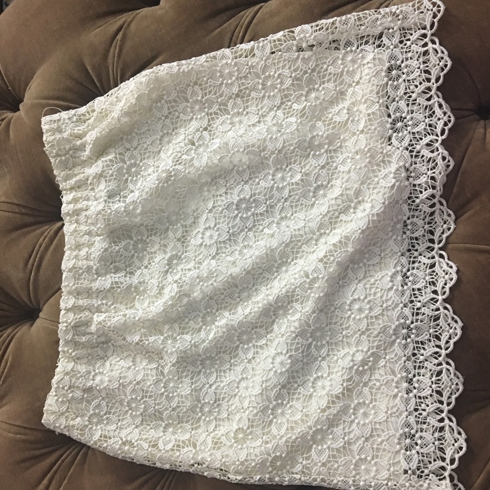 H&M’s lace skirt - Picture 2 of 6